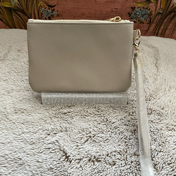Kendra Scott Taupe Vegan Leather Travel Pouch Wristlet - Picture 3 of 8